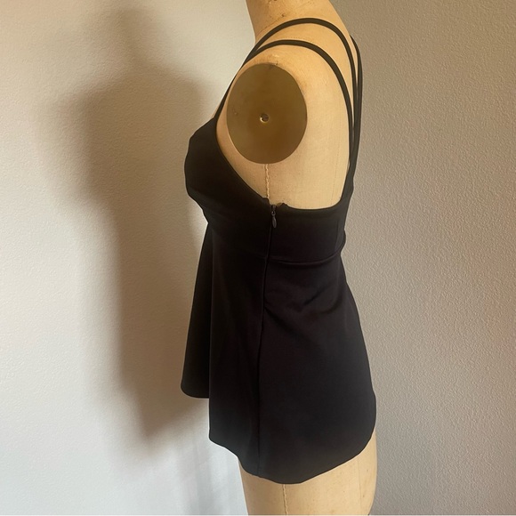 Express- SZ XS  Black Crisscross Strap Tank Top - Picture 2 of 7